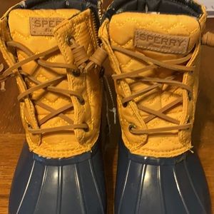 Sperry women’s rubber boots
